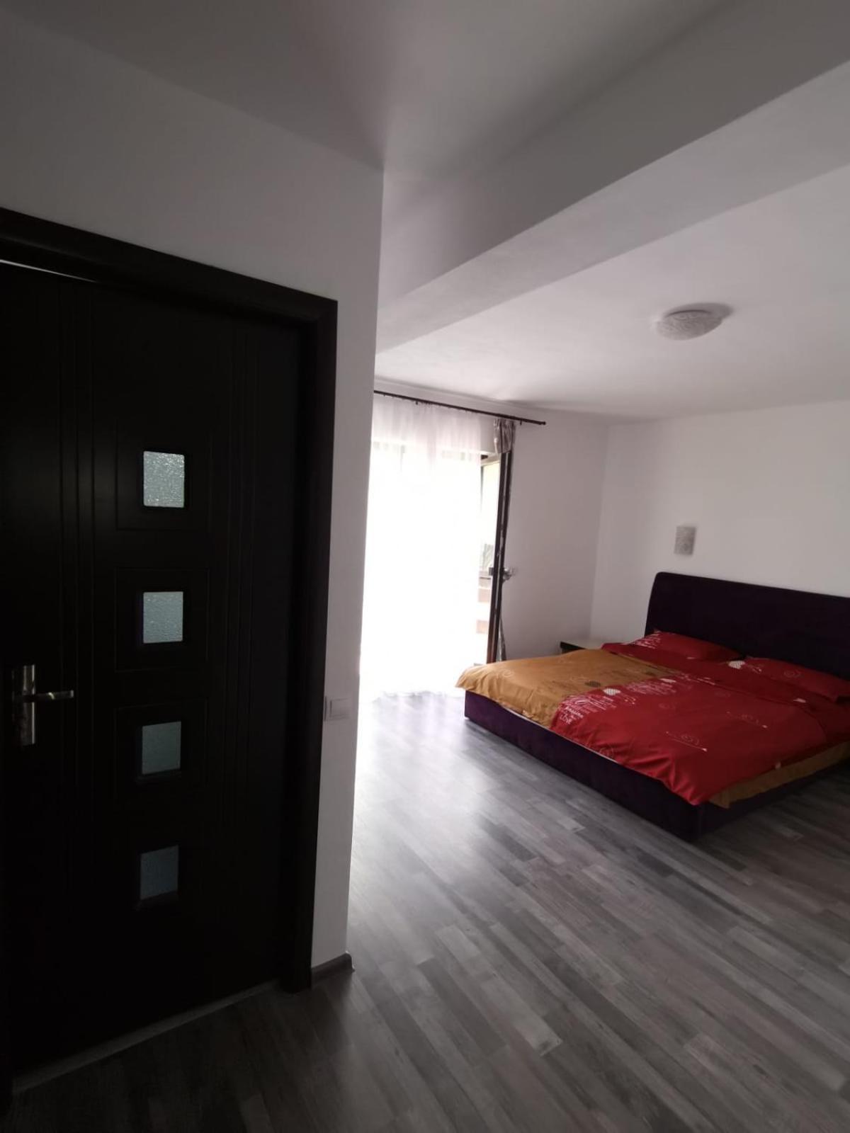Pensiunea Lui Calin Ocnele Mari Exteriér fotografie